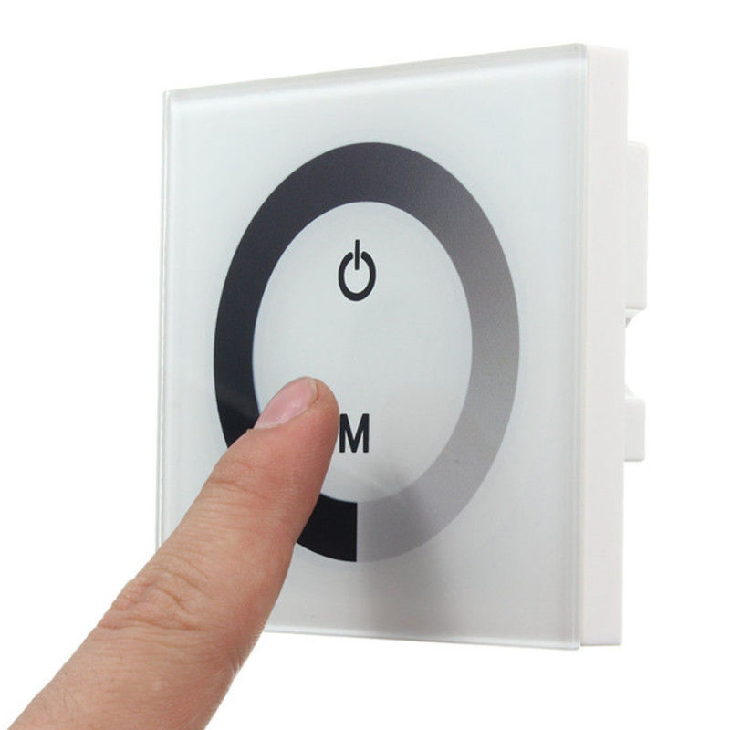 単一のカラー ストリップ ライトのためのより薄暗いスイッチをつける壁に取り付けられた12V 24V LED