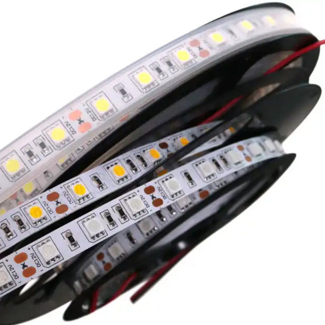 SMD 5050 単色 LED ストライプライト 12V 安全な電圧 低エネルギー消費